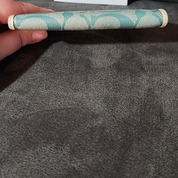 Authentic Coach Passport Holder - Picture 4 of 6